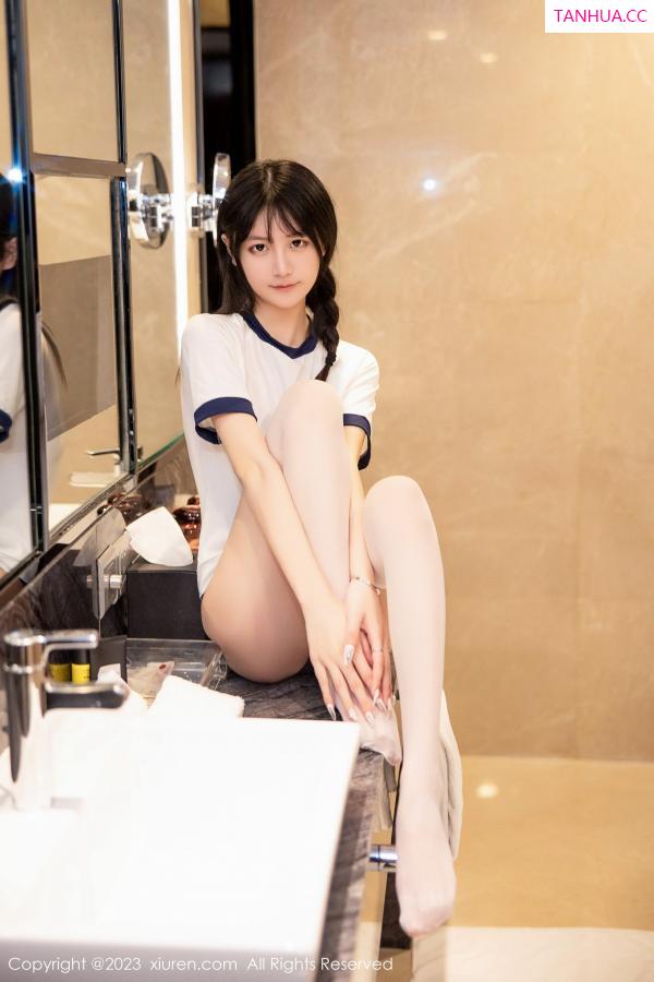   [XiuRen]高清写真图 2023.03.21 No.6447 谢小蒽 丝袜美腿第14张图片